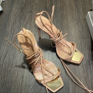 Schutz Vikki Leather Sandal